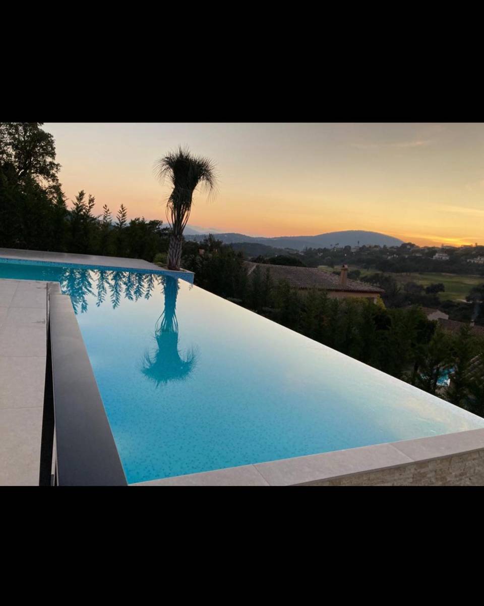 Pisciniste et constructeur de piscines dans le Golfe de Saint-Tropez (83)