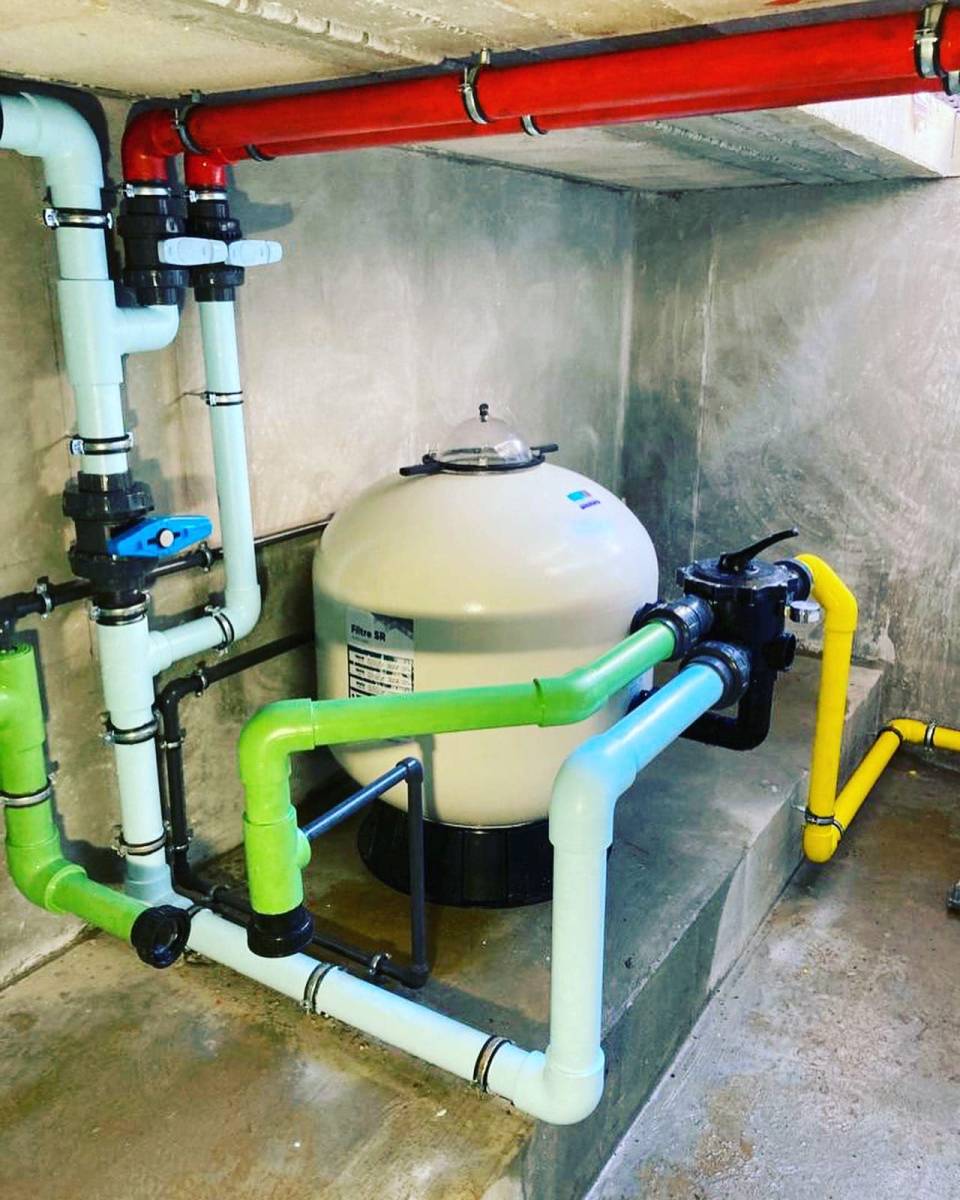 Installation et remplacement de système de filtration pour piscine et jacuzzi à Ramatuelle dans le golfe de St tropez