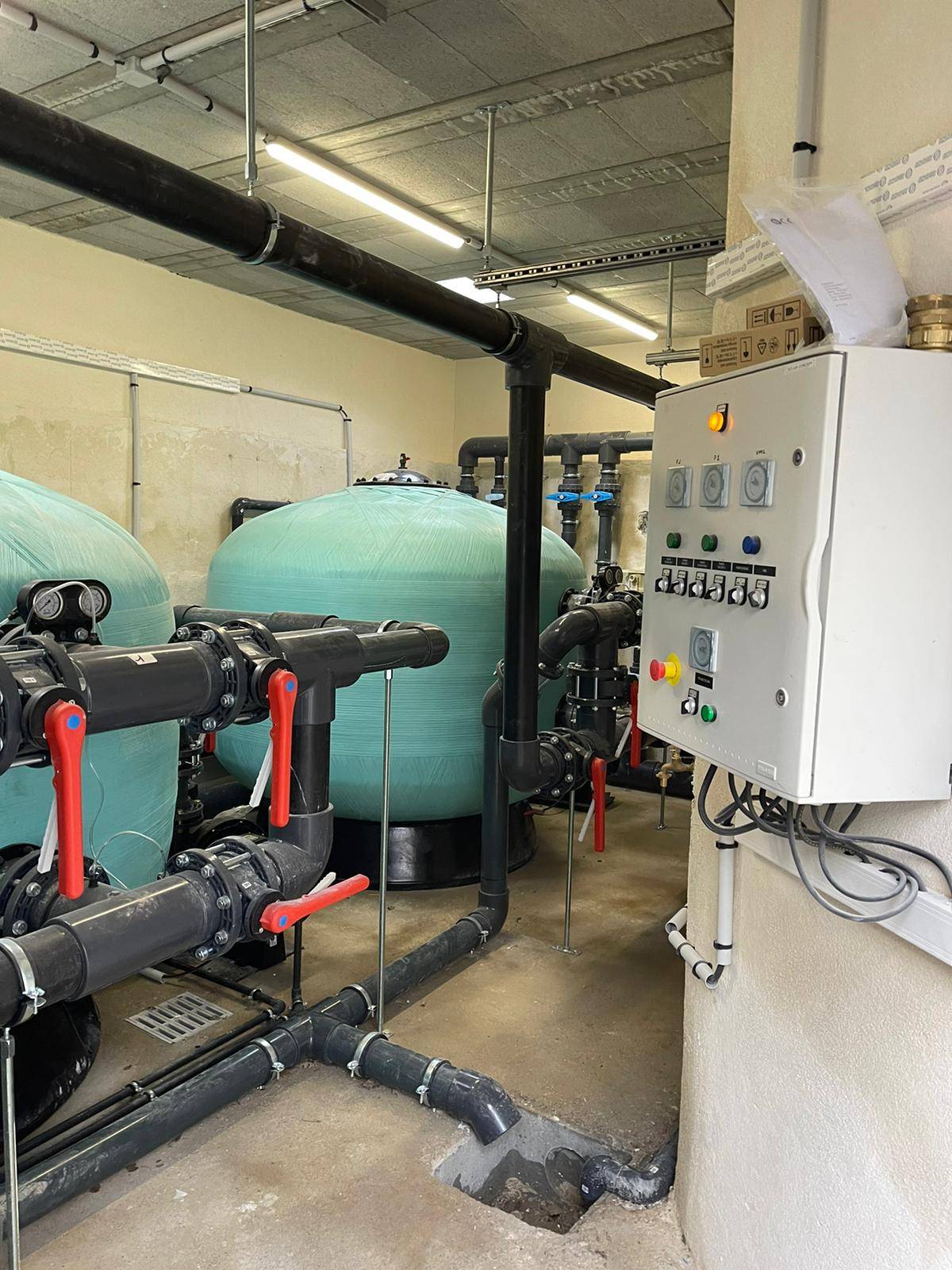 renovation d'une piscine beton et du local technique a st tropez