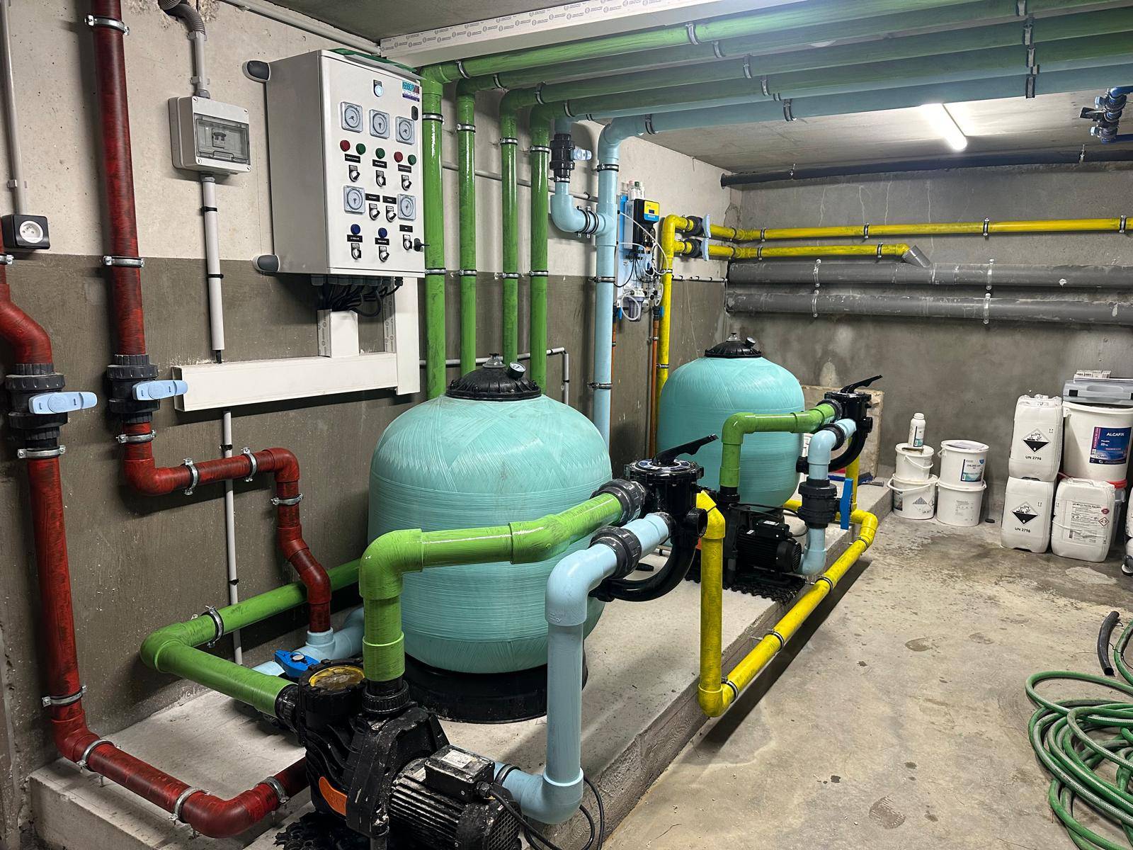 Installer ou remplacer une pompe à filtration de piscine a grimaud