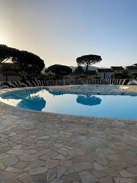 Entretien d'un piscine de copropriété à Gassin