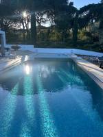 Faire nettoyer sa piscine par un professionnel à Grimaud dans le golfe de St Tropez